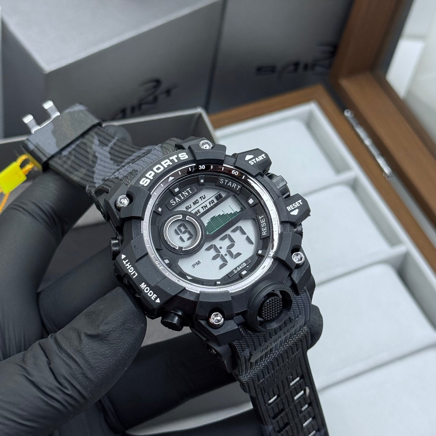 SAINT X G-SHOCK PARA SUMERGIBLE MILITAR HOMBRE REF S640B-GN