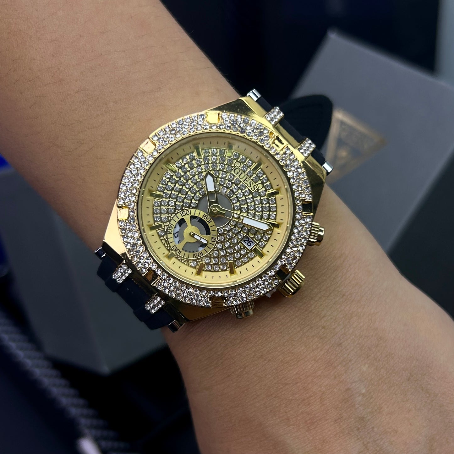 GUESS CUBANO PARA DAMA REF-ND