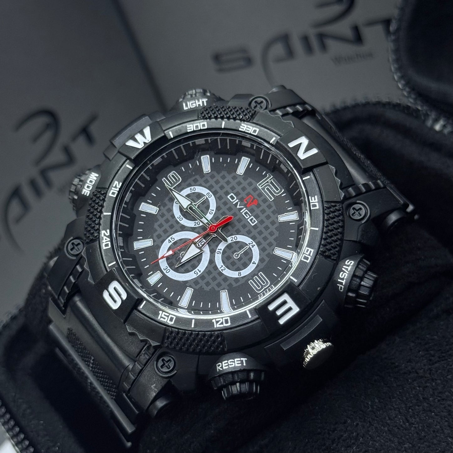 DIVIGO X G-SHOCK SUMERGIBLE HOMBRE REF-W87-NN