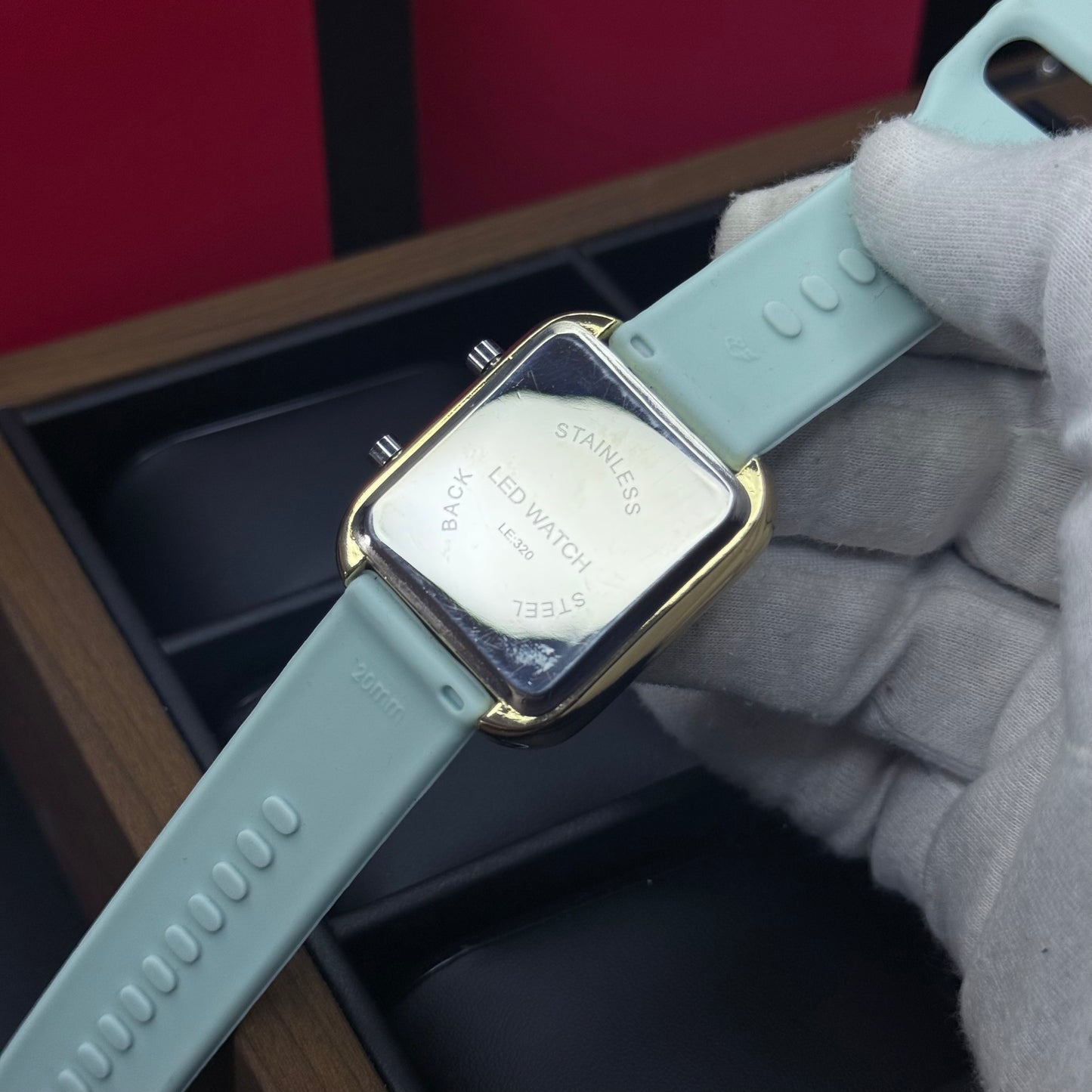 RELOJ DIGITAL ESTILO CUBANO PARA DAMA REF-CDN