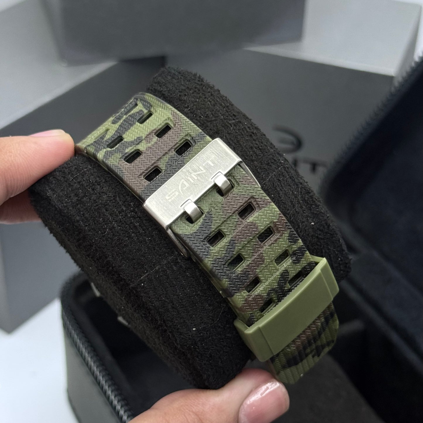 SAINT X G-SHOCK SUMERGIBLE HOMBRE REF-8008-VM