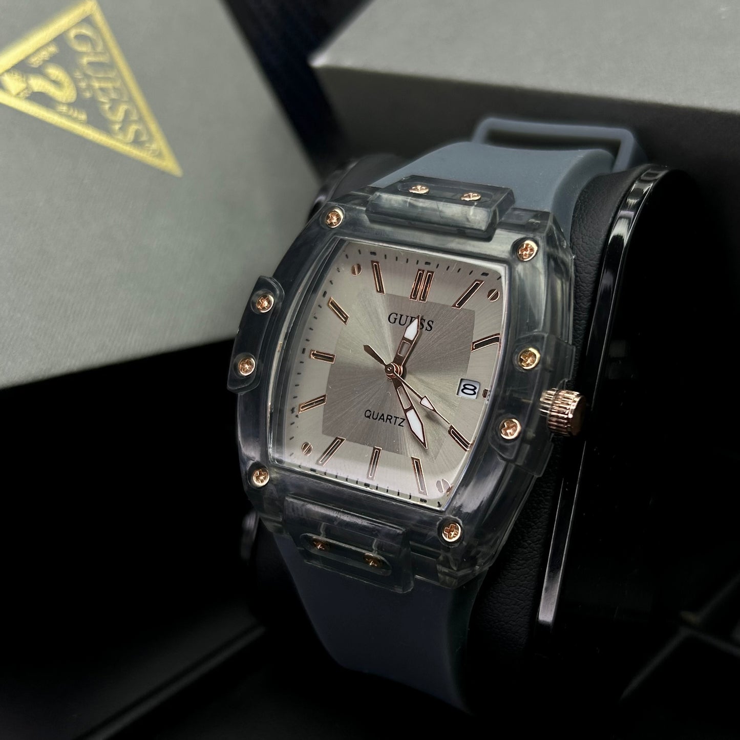 GUESS UNISEX TRASNPARENTE REF-G