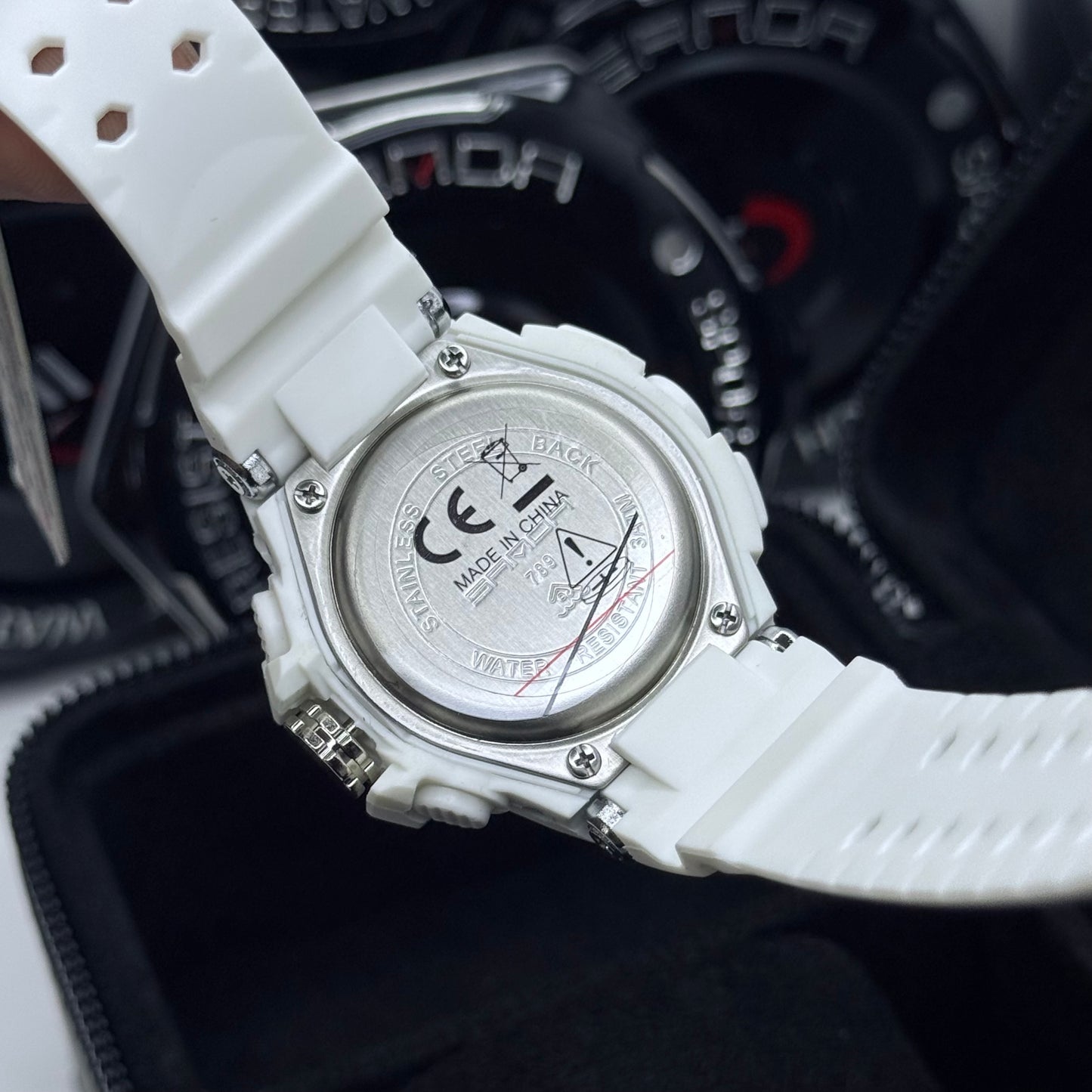 SANDA X G-SHOCK SUMERGIBLE DAMA REF-789-BA