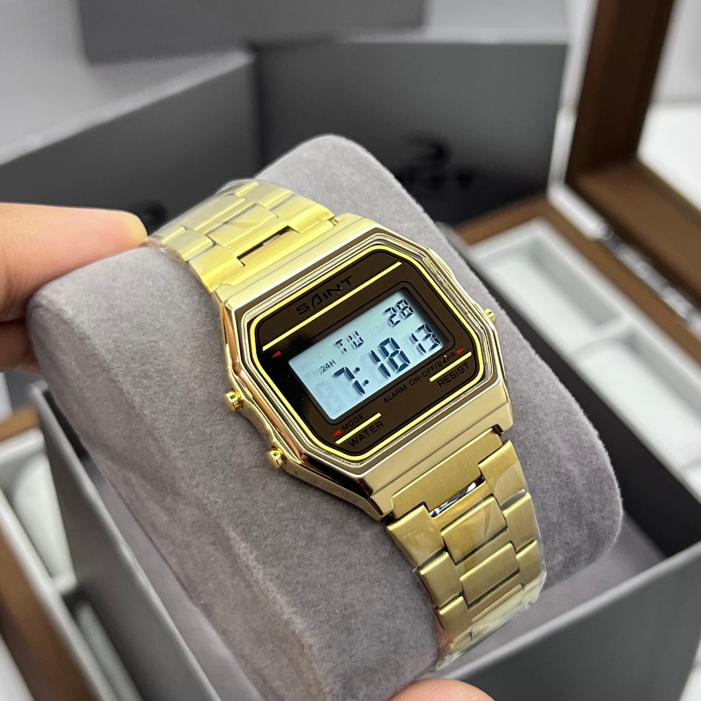 SAINT x CASIO RETRO UNISEX REF 1123-DD