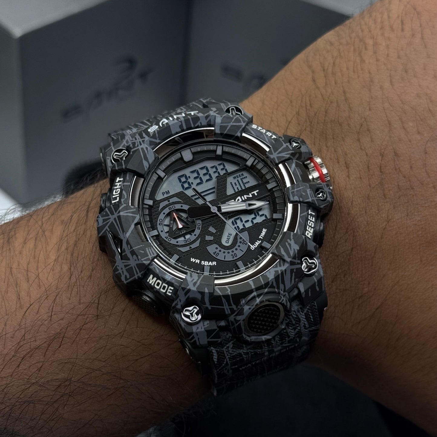 SAINT X G-SHOCK SUMERGIBLE HOMBRE REF-8008-NA