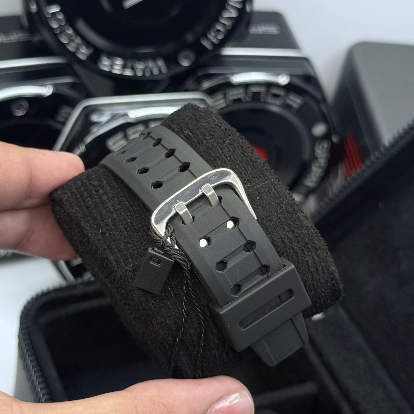 SANDA X G-SHOCK SUMERGIBLE DAMA REF-789-NA