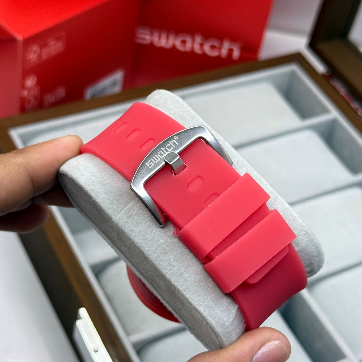 SWATCH UNISEX EDICION DEPORTIVO REF-ROJO