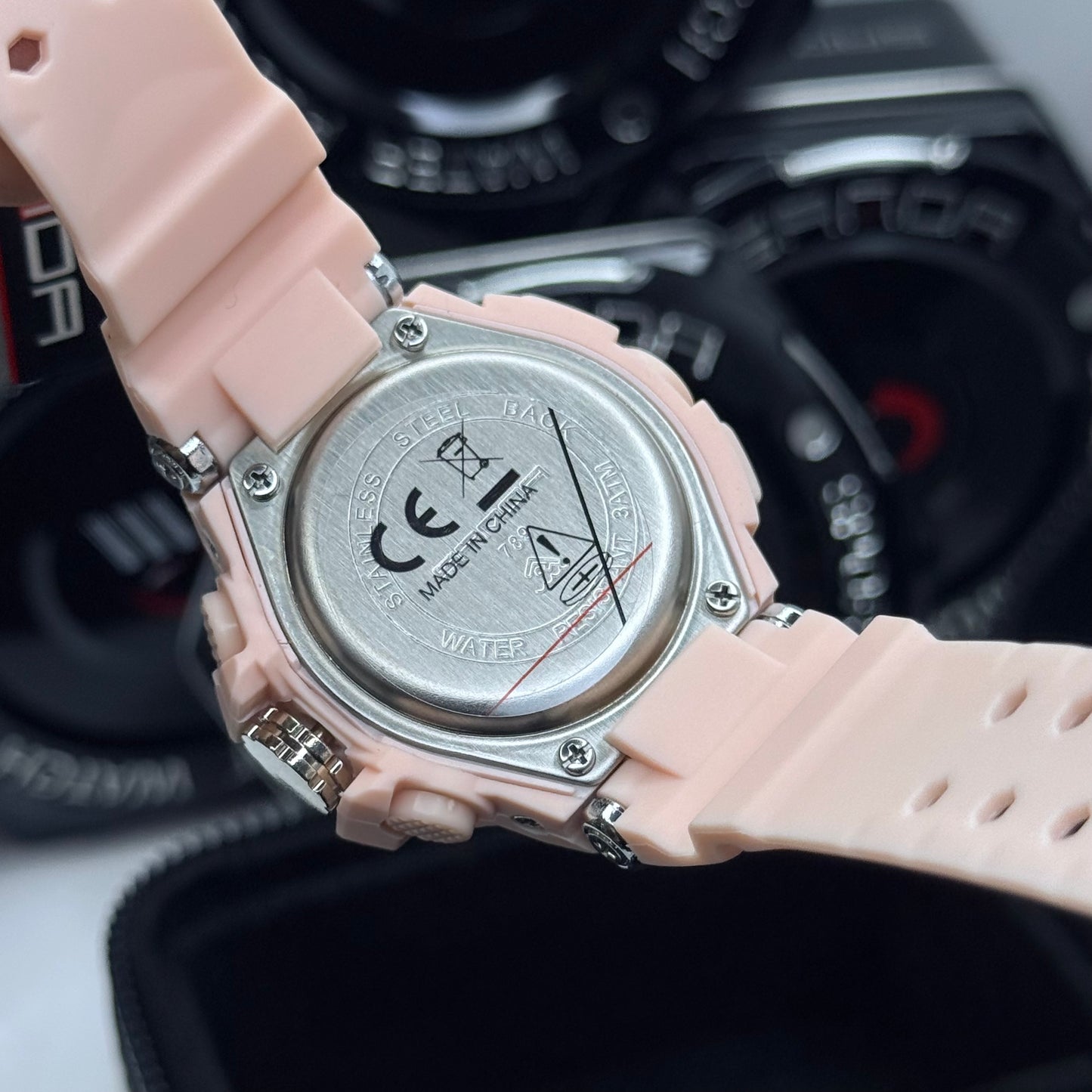 SANDA X G-SHOCK SUMERGIBLE DAMA REF-789-RR