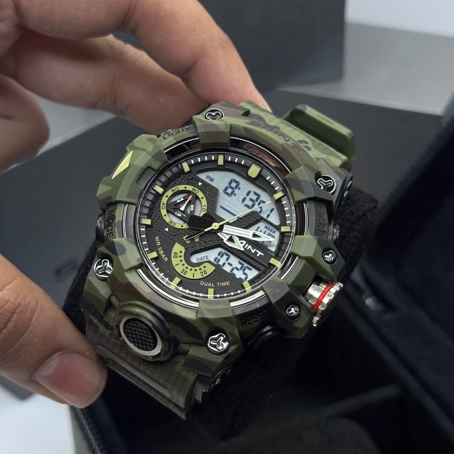 SAINT X G-SHOCK SUMERGIBLE HOMBRE REF-8008-VM