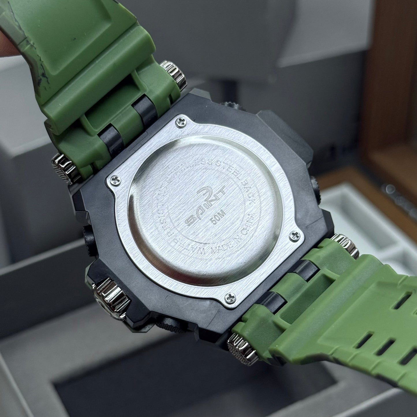 SAINT X G-SHOCK PARA SUMERGIBLE MILITAR HOMBRE REF 6812-NVG