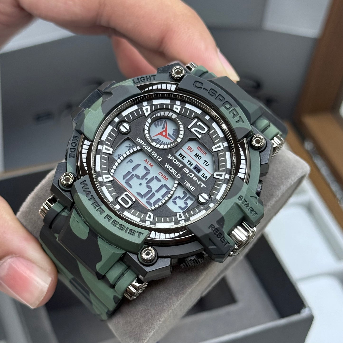 SAINT X G-SHOCK PARA SUMERGIBLE MILITAR HOMBRE REF 6812- GV