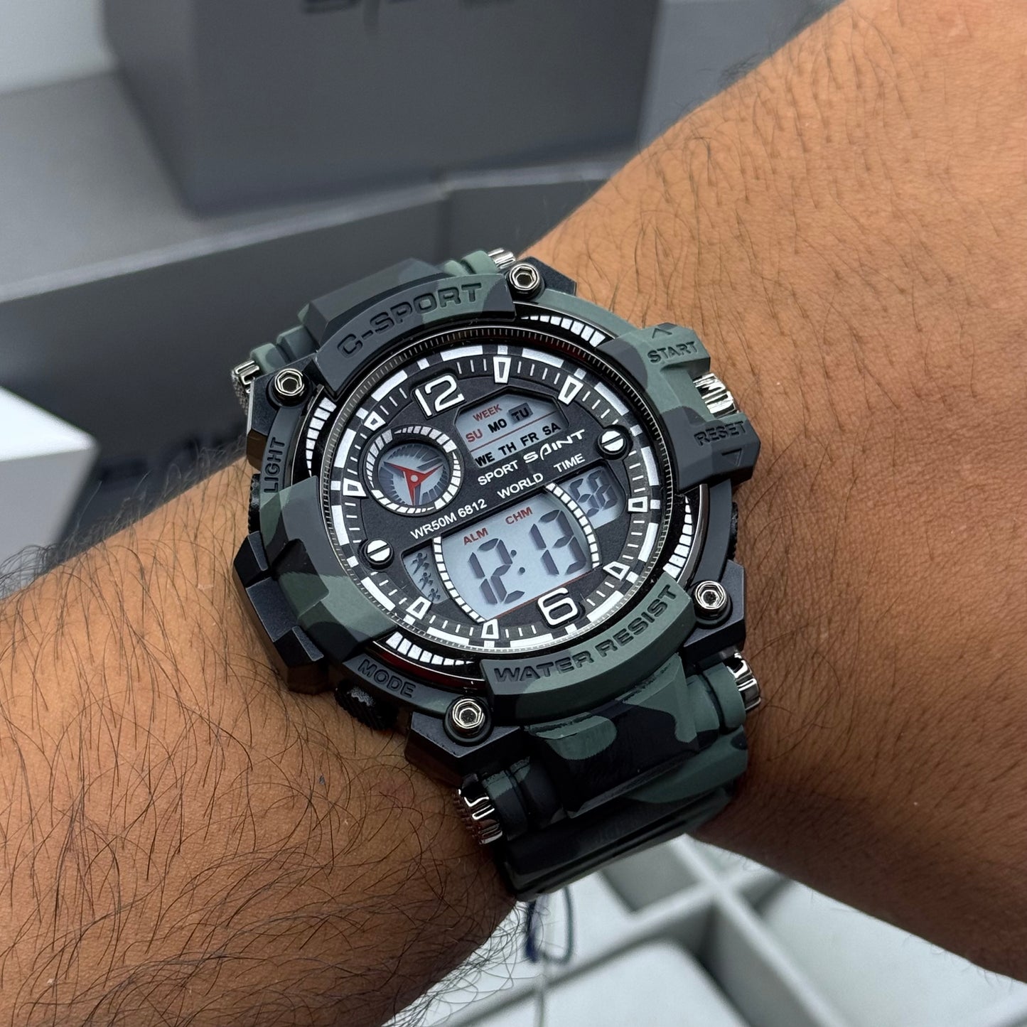 SAINT X G-SHOCK PARA SUMERGIBLE MILITAR HOMBRE REF 6812- GV