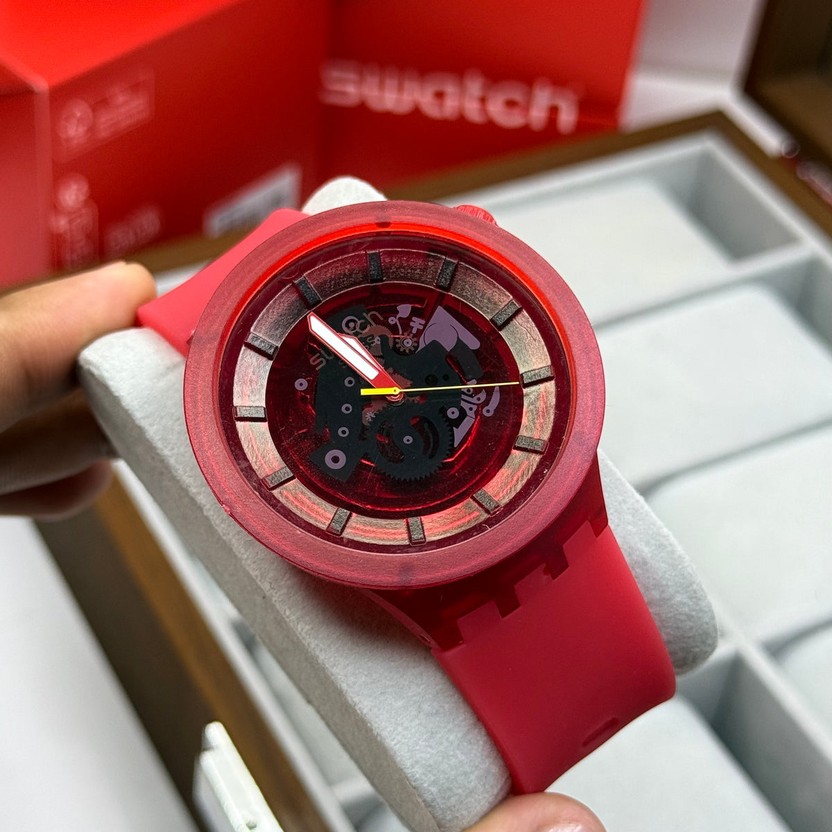 SWATCH UNISEX EDICION DEPORTIVO REF-ROJO