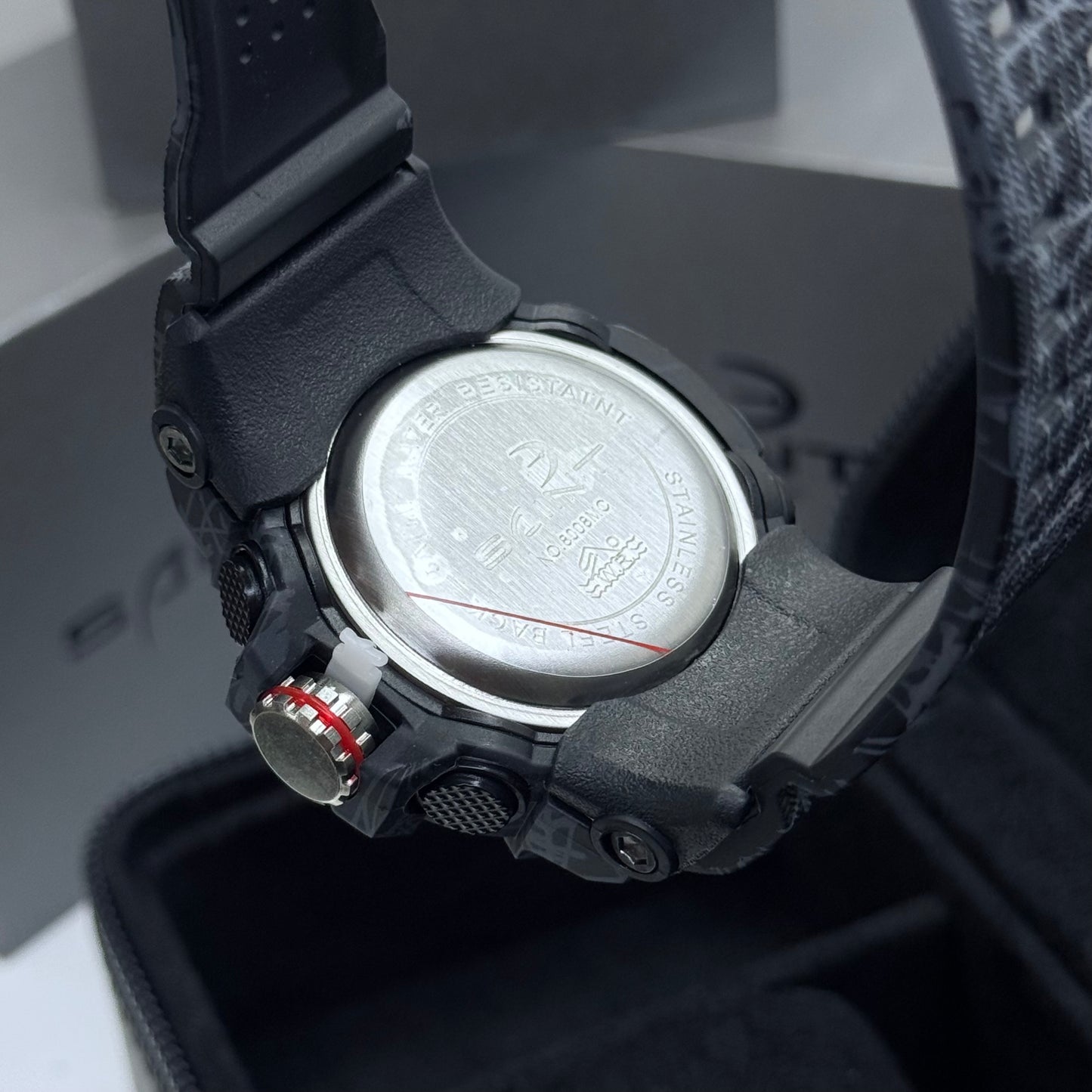 SAINT X G-SHOCK SUMERGIBLE HOMBRE REF-8008-NA