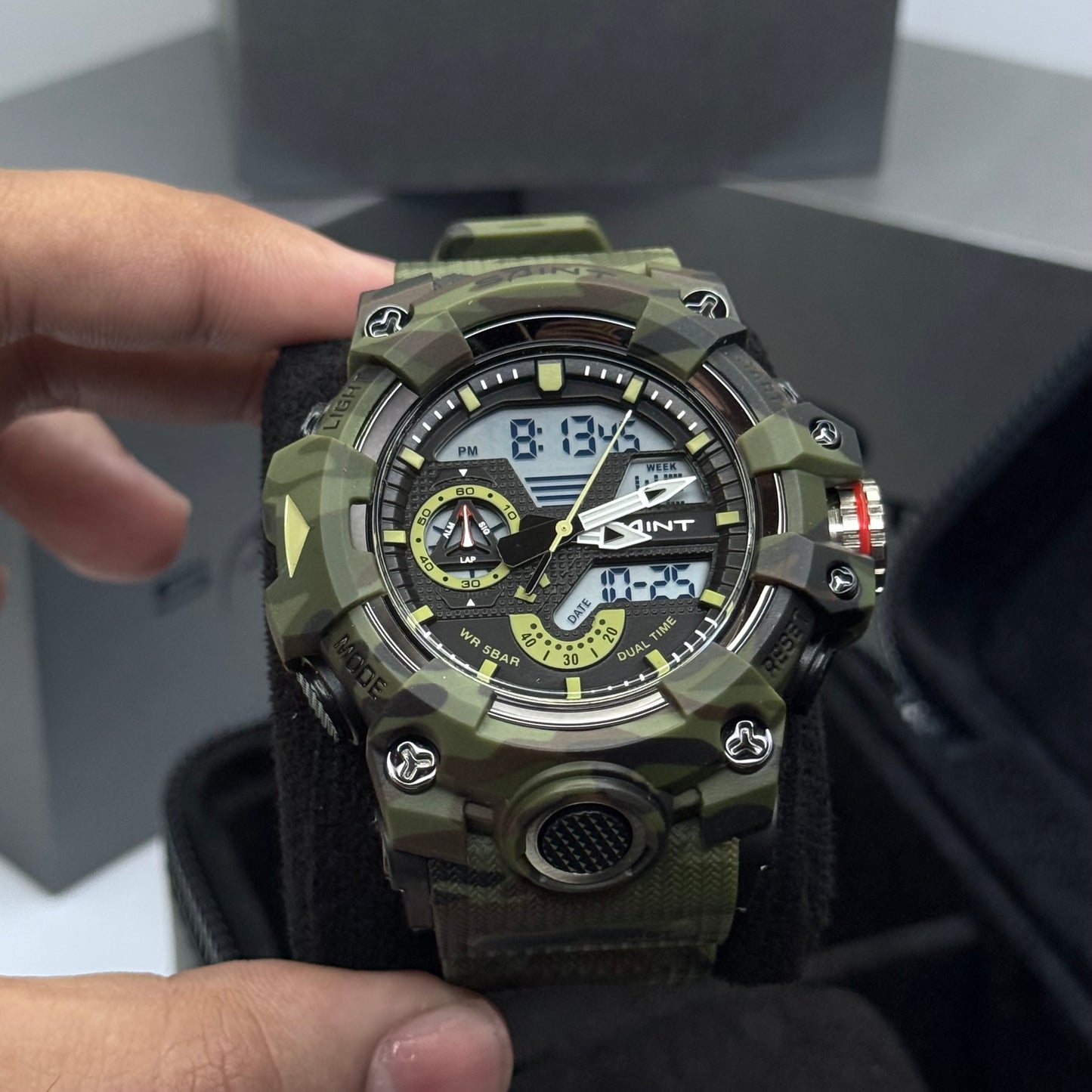 SAINT X G-SHOCK SUMERGIBLE HOMBRE REF-8008-VM