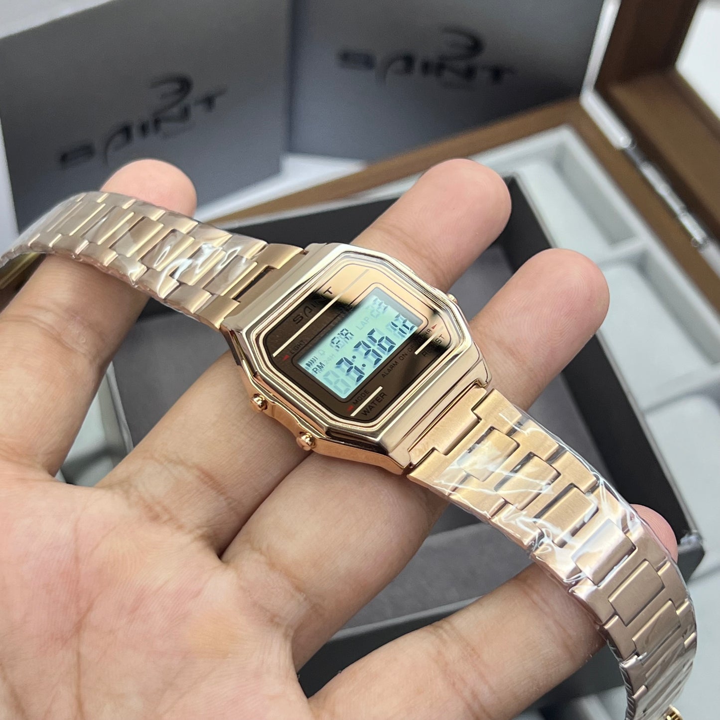 SAINT x CASIO RETRO UNISEX REF 1123-ORS