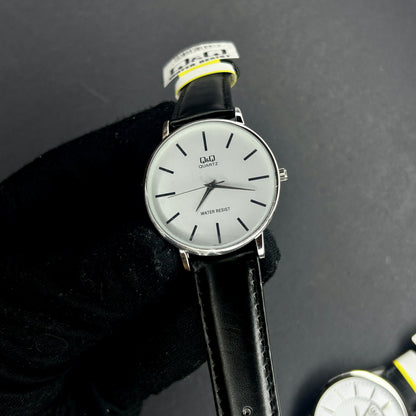 QyQ ORIGINAL PARA HOMBRE REF-Q854J301Y