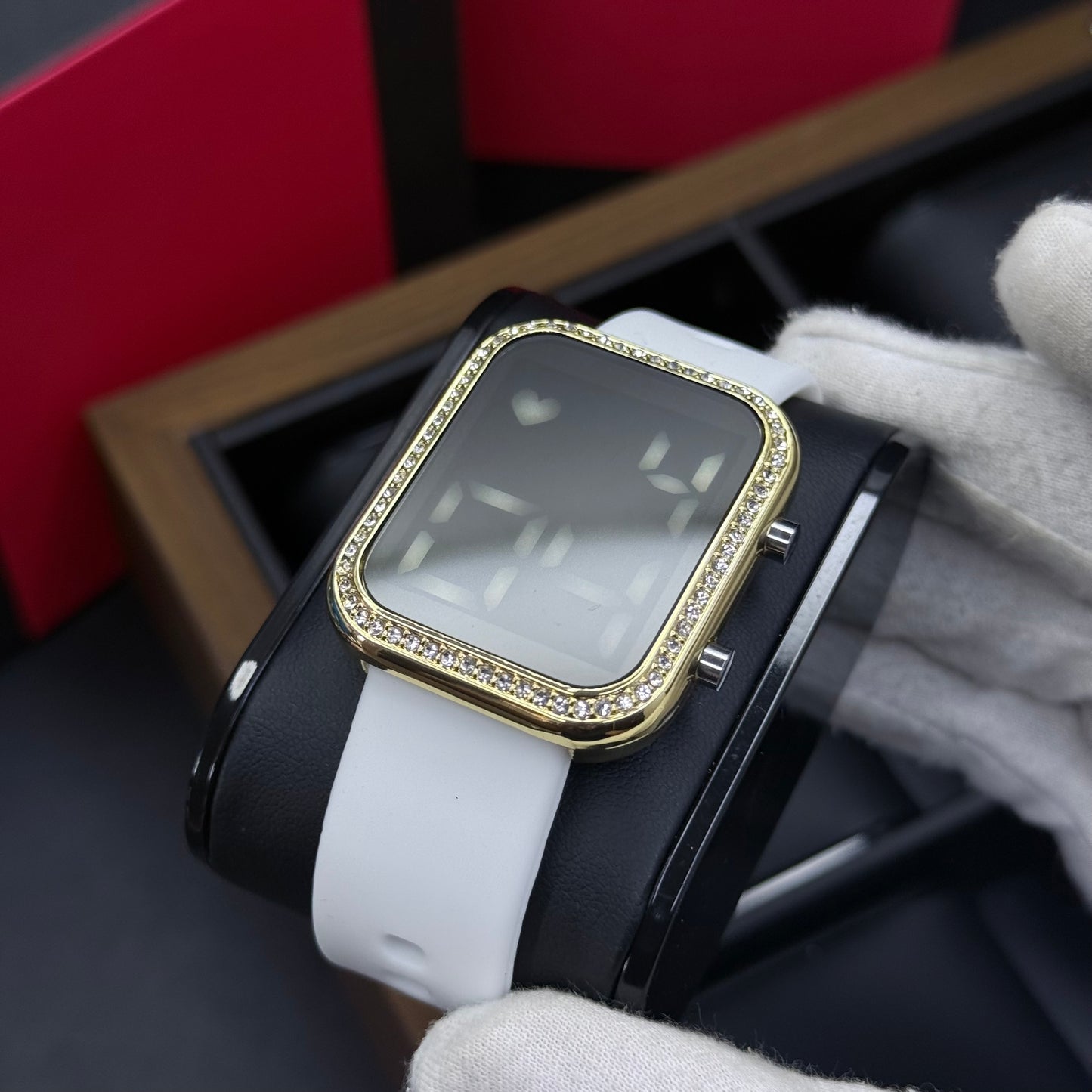 RELOJ DIGITAL ESTILO CUBANO PARA DAMA REF-BDN
