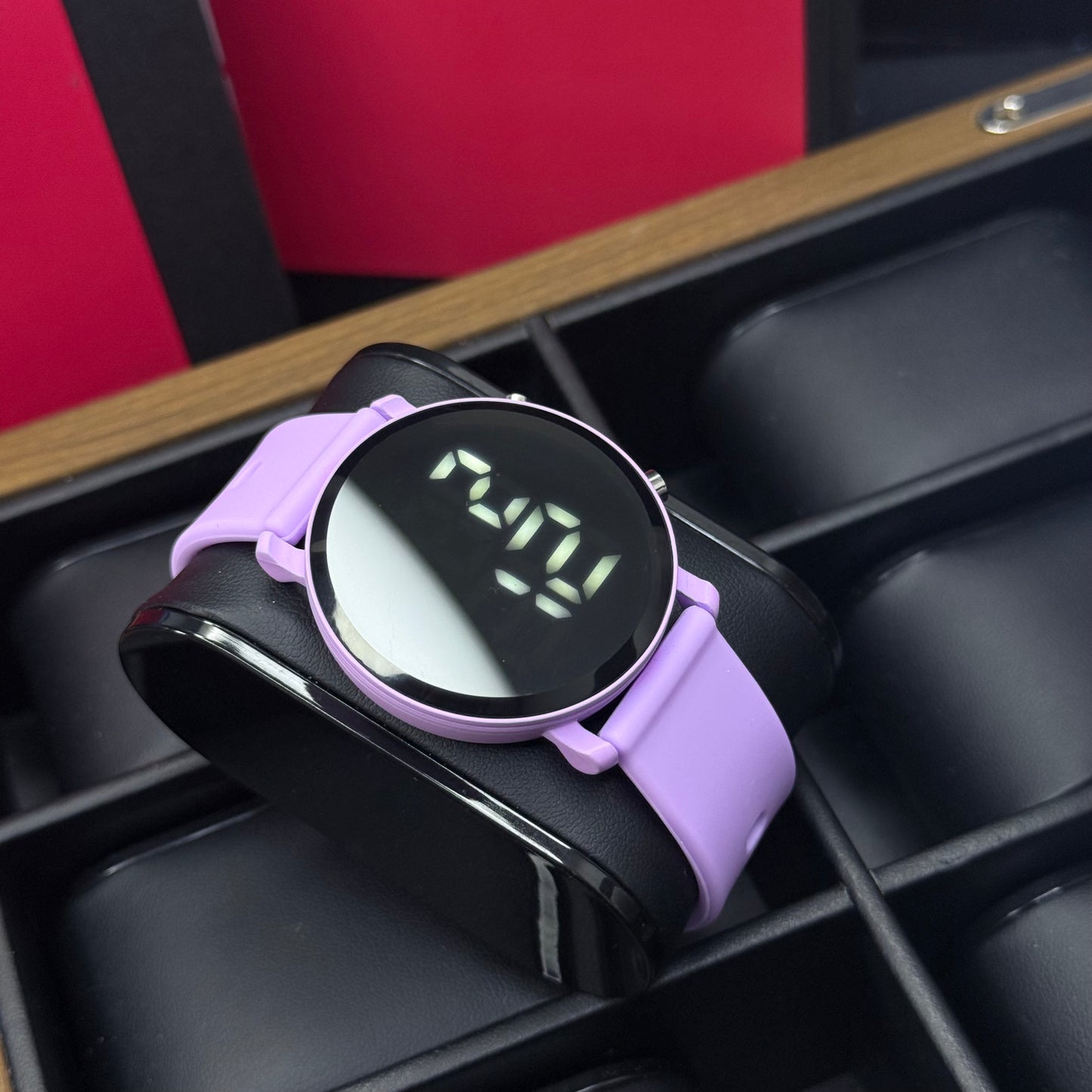 RELOJ DIGITAL ESTILO CUBANO PARA DAMA REF-MRN