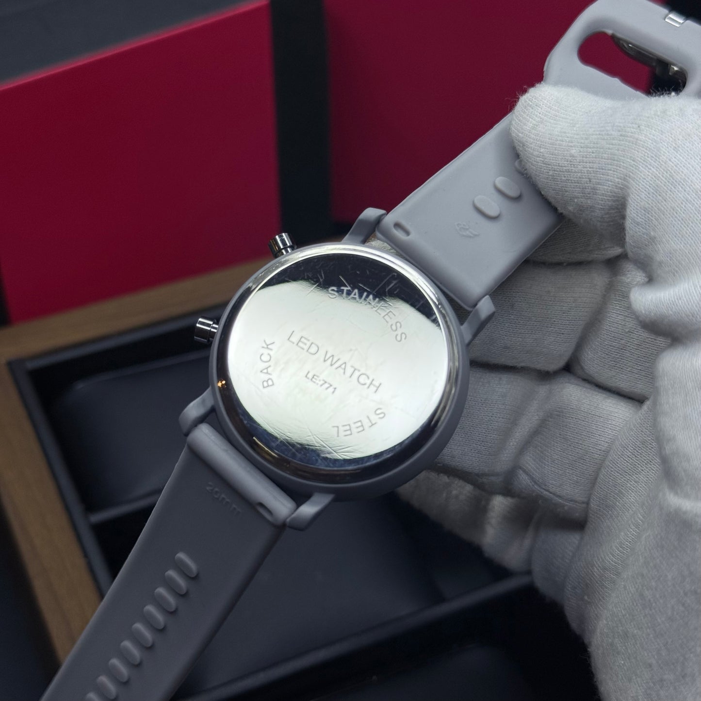 RELOJ DIGITAL ESTILO CUBANO PARA DAMA REF-GN